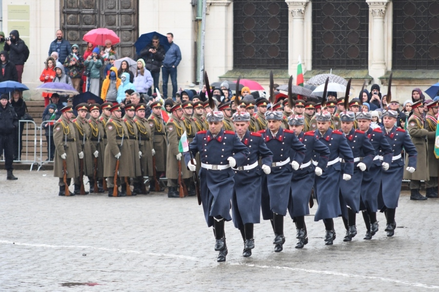 Румен Радев отдаде почит на загиналите за свободата на България